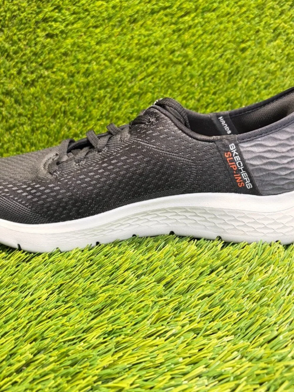 Skechers please review